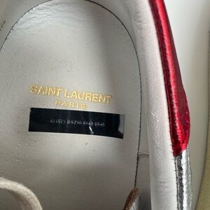 Men’s Saint Laurent Court Classic SL/06 Sneakers-blue star appliqués. Size 43.5