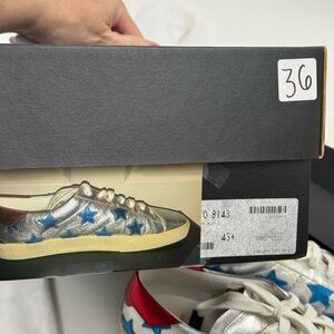 Men’s Saint Laurent Court Classic SL/06 Sneakers-blue star appliqués. Size 43.5