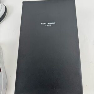 Men’s Saint Laurent Court Classic SL/06 Sneakers-blue star appliqués. Size 43.5